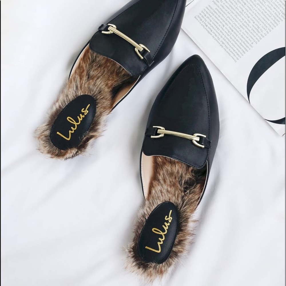 Lulu’s Antonia Black Faux Fur Loafer Slides NWOT